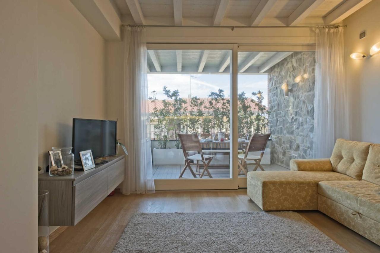 Warda A6 Apartment Desenzano del Garda Eksteriør bilde
